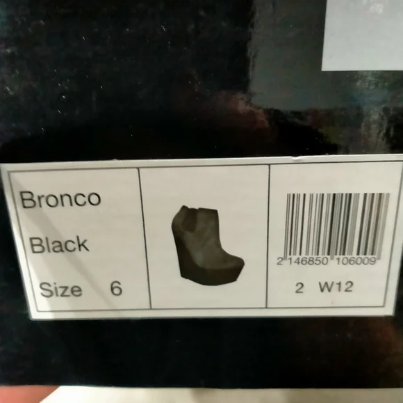 🥳 Sale 🥳 Zu size 6 wedged boots - Picture 5 of 5